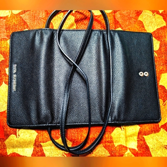'DANA BUCHMAN' Black Clutch/Wallet with Removable Shoulder Strap - Picture 3 of 5